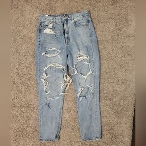 American Eagle High-rise Mom Jeans.